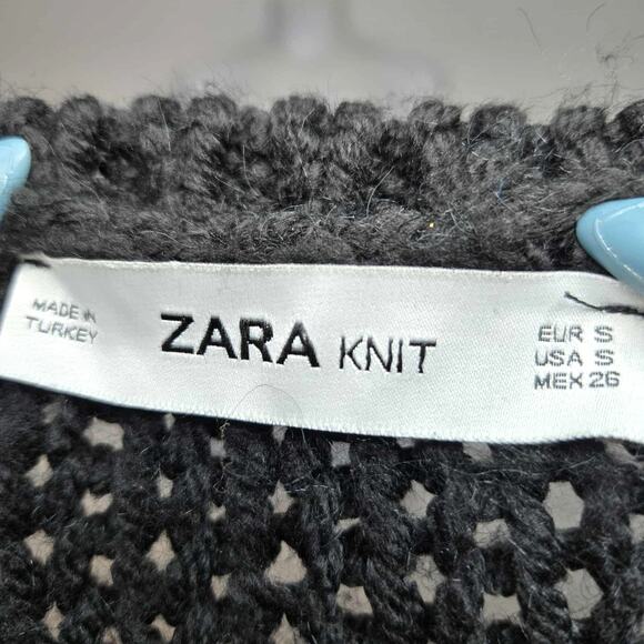 Zara Black Oversized Chunky Knit Fringe Crewneck Pullover Pompom Sweater Size S - Picture 4 of 5